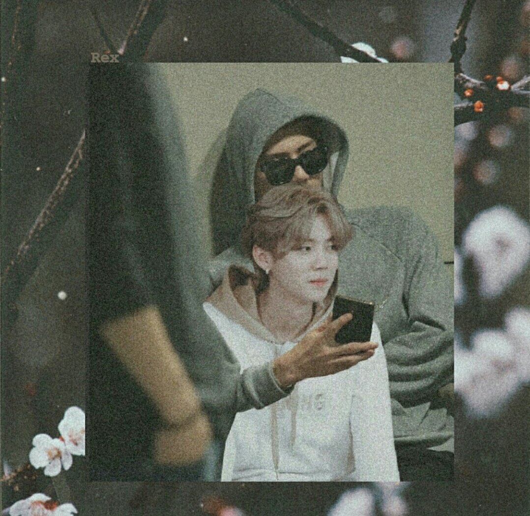 rexgdragon's tweet photo. 🥺🖤✨
#hunhan
#hunhanday
#hunhan1220day https://t.co/avJrnTXi3U