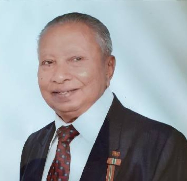 meeraazu's tweet photo. انا لله وانا اليه راجعون.   އާލާސްކަންފުޅުގައި ހޮސްޕިޓަލުގައި އެނދުމަތި ކުރުމާ ހަމައަށް ކޮންމެ ދުވަހެއްގެ ހެނދުނު އޮނަރަބްލް ޢުމަރު ޒާހިރުގެ މެސެޖެއް ލިބޭނެ،  އެ މަނިކުފާނަށް ޖަންނަތުލް ފިރުދައުސް މިންވަރު ކުރައްވާށި. ޢާއިލާއަށް ކެތްތެރިކަން ދެއްވާށި. އާމީން https://t.co/Qu43hW1ABr