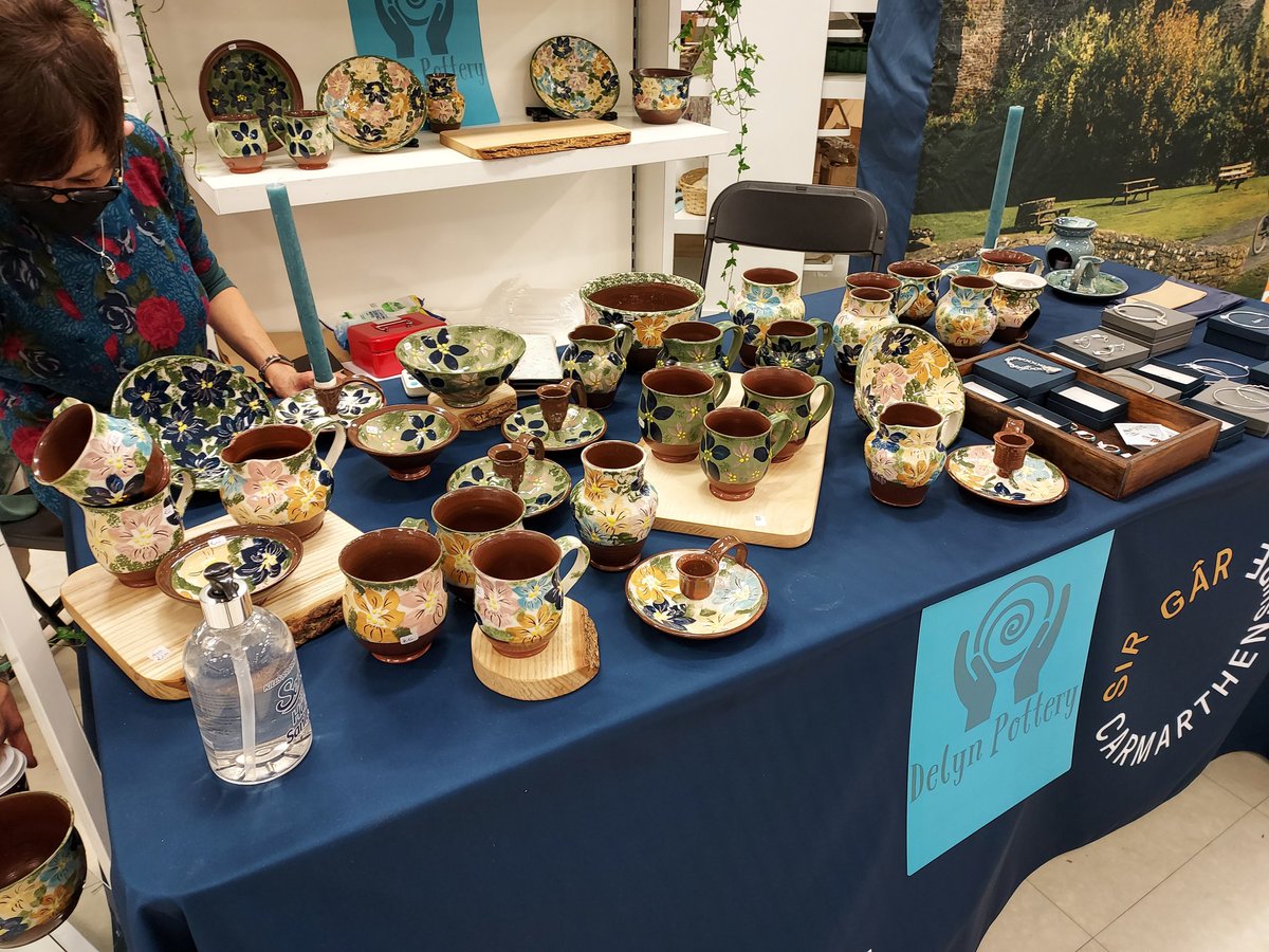 steveads1970's tweet photo. Today, I'm manning the Delyn Pottery stand at @CarmsCouncil pop-up fair in the old Debenham's store, Carmarthen. Say hello, buy a pot. #lleolamdani #goforlocal #madeinWales https://t.co/x9pP4GAE8n