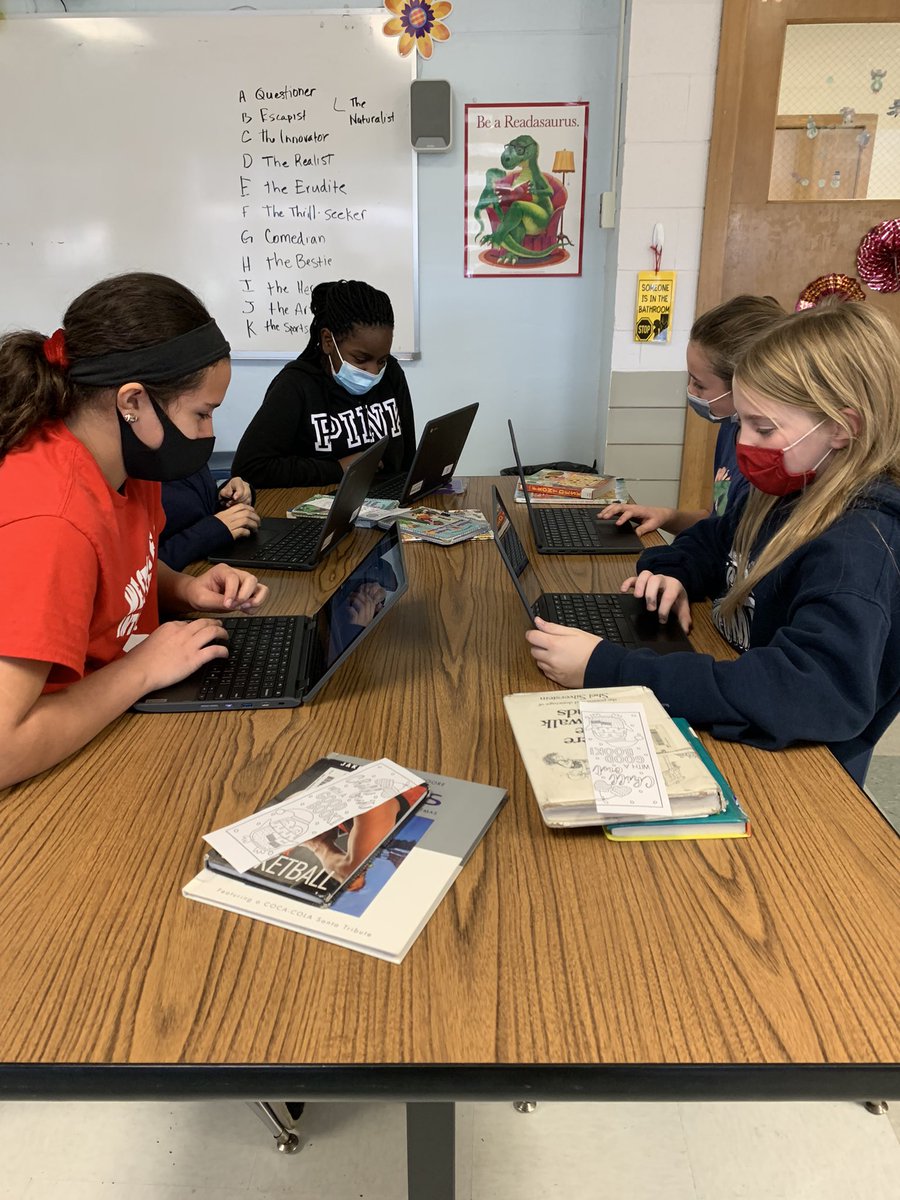 WPSWISLibrary's tweet photo. More coding fun at WIS! @sd925wps @sd925WIS @SD925District https://t.co/68v5MpqMnZ