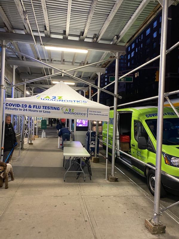 a2zDX's tweet photo. available everyday Upper East Side NY on 79th and 3rd. Look for the Big Green Van. 7am-5pm daily. Results in 24 hours or less. #covid_19 #covid #swabtest #ny #covid19testing #flu #quickresults #a2zdiagnostics https://t.co/PZH9fYvtrQ