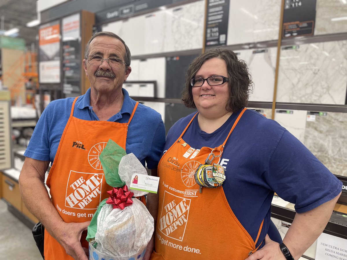 Merry Merry! These are my lead makers in Scottsboro AL #0812!
Thanks so much for the partnership!
#Rockwoodshutters#HomeDepot