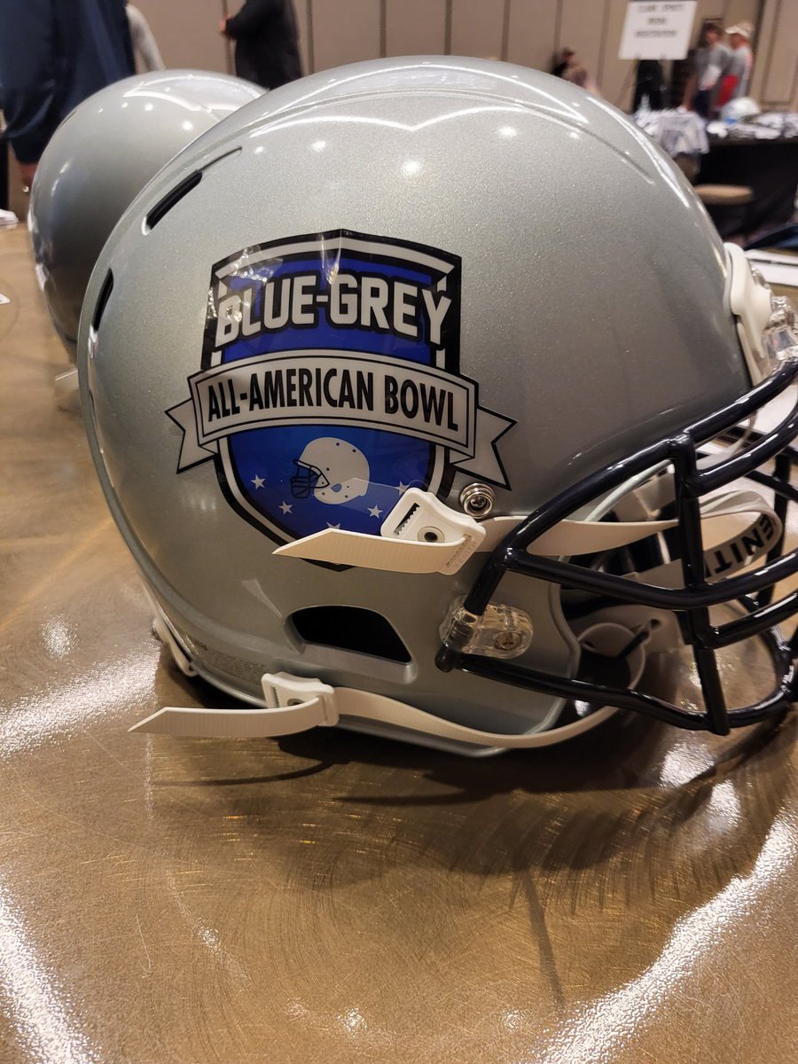 Game Day #25 All American Blue Grey Bowl 🏈 AT&amp;T Stadium. ⭐⭐⭐
<a href="/BlueGreyFB/">Blue-Grey All-American Bowl</a> <a href="/WERaiderFB/">Wylie East Raiders Football</a> <a href="/NetworkAthletic/">Network Athletics</a>
#WestTeam