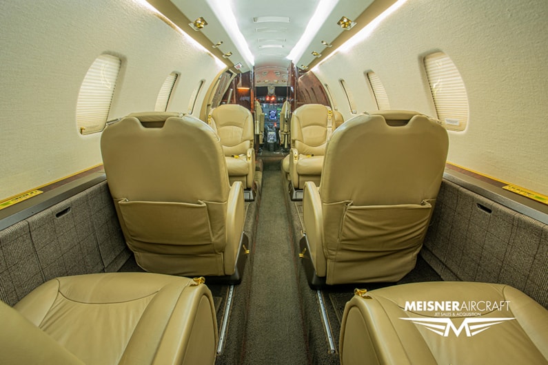 GlobalAir's tweet image. 2001 Citation Excel // $1,695,000

Highlights: ATG-5000 with Talk &amp;amp; Text, Current 135, 7 Pax interior seating, non-belted lavatory seat, Enrolled on CESCOM, and more!

Find more photos here: globalair.com/aircraft-for-s…

#cessnacitation #citationexcel #cessna #jetforsale #privatejet