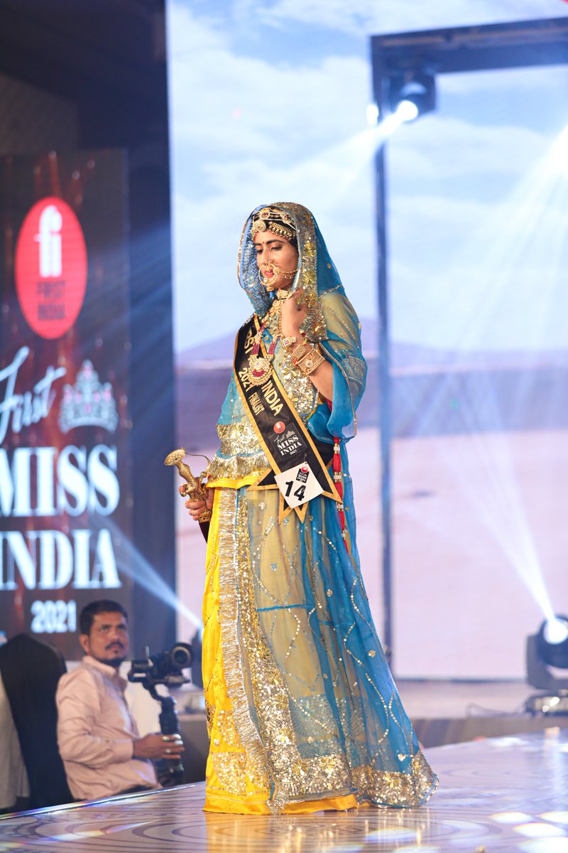 Firstmissindia's tweet photo. Sometimes, it's what you wear ❤️

Click Here: https://t.co/cFCDV4xOPq 

 #Fashion #FashionModel #India #FirstMissIndia  #FirstMissIndia #FirstMissIndiaTeen2021  @thefirstindia @1stIndiaNews https://t.co/oukxGyuO4B
