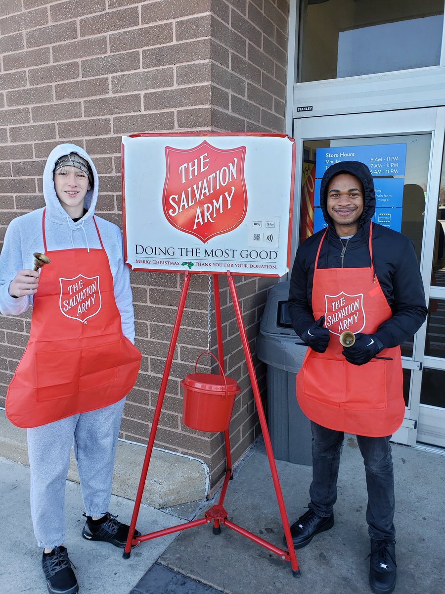 DeerCreekFB's tweet photo. Many thanks to The Salvation Army Central Oklahoma Area Command for allowing us to serve our community once again this past weekend. Serving our school and community will always be a top priority for The Creek Football Program. https://t.co/BxIJtj7sTK