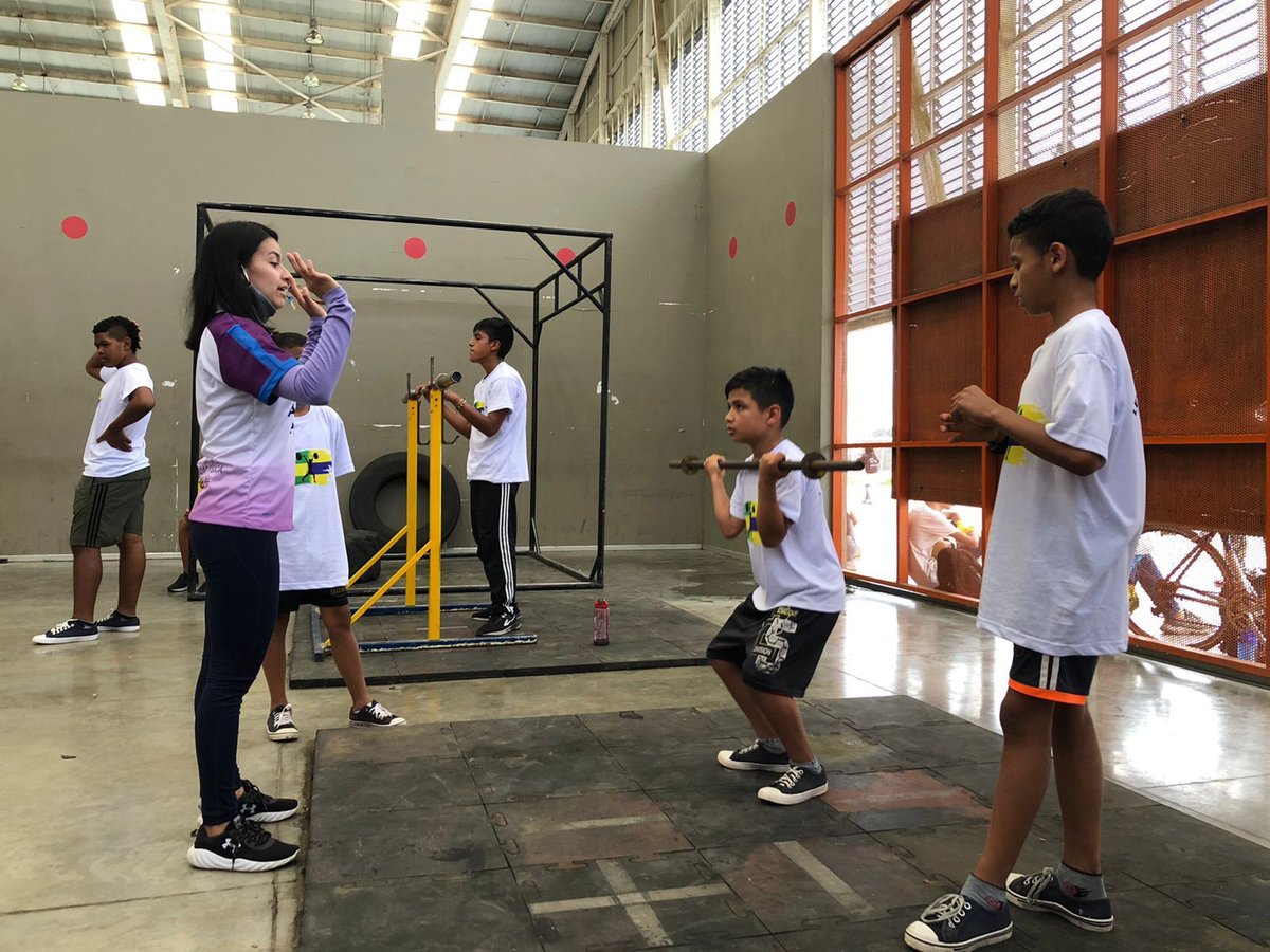 AlcaldiaPopayan's tweet photo. ✅ Más de 700 deportistas en 20 diferentes disciplinas compartieron el escenario junto a sus padres de familia 🙋🏻‍♂️🙋🏻‍♀️ y entrenadores, haciendo demostraciones de los procesos de formación del año vigente 🥊🥋🏋🏻‍♀️

#AlcaldíaDePopayán 
#SecDeportePopayán https://t.co/X836XpALyg