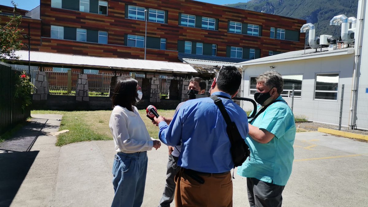 AysenDecide's tweet photo. 🔴Ahora:
Los 4 imputados que enfrentaban la investigación del Ministerio Público por Ley Antibarricadas, debido a presunta participación en corte de camino en Puerto Chacabuco exigiendo una barrera sanitaria por Covid-19, fueron sobreseídos. #PuertoAysén #Coyhaique https://t.co/3P1o2YAjzY