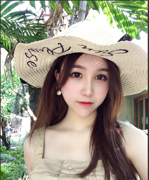AAlon1688's tweet photo. Warm sunlight in the midst of nature🥰🥰🥰 https://t.co/oxprssgZdH