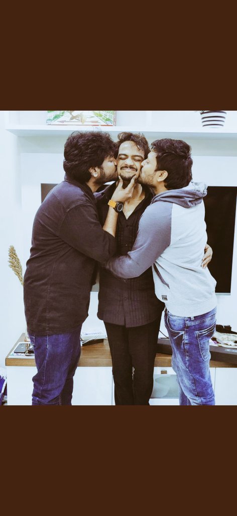 lakshmidevibasi's tweet photo. He taught us real Friendship goals😍#PeoplesWinnerShannu https://t.co/dNUN3zIqiL