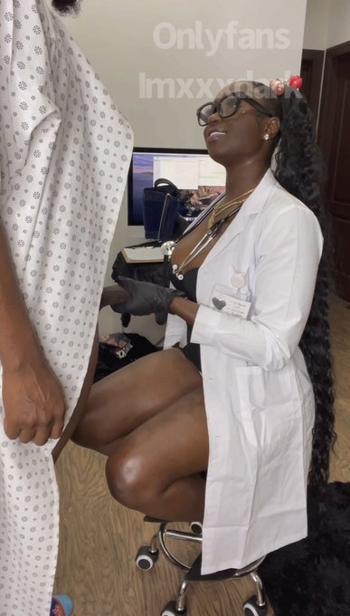 2 pic. Dr. Throat needs a sperm sample👩🏿&zwj;⚕️❤️&zwj;🔥 https://t.co/ewqZSTq8Zp