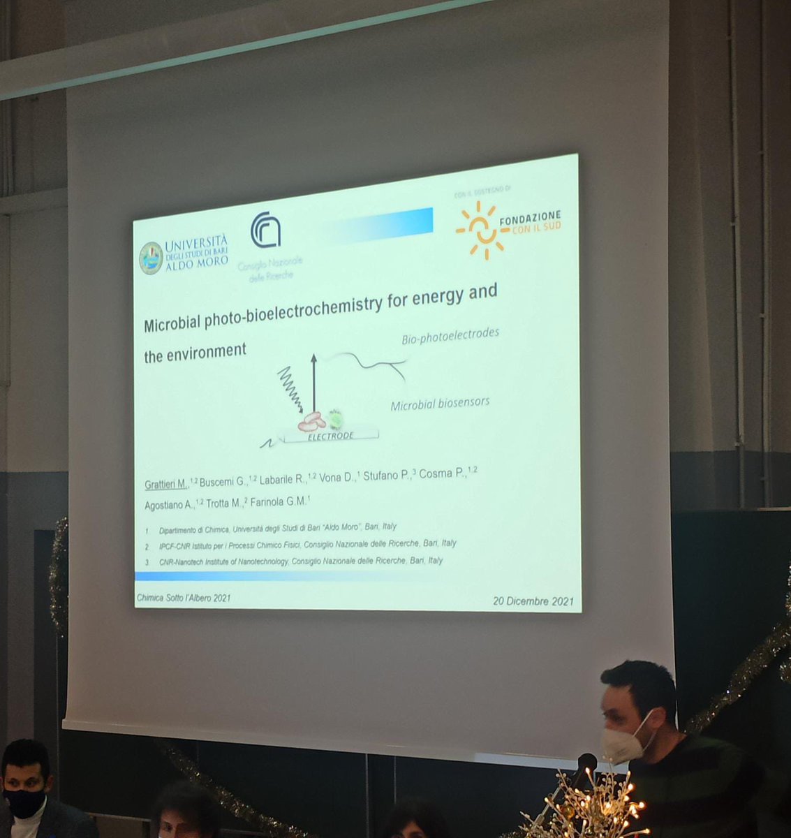 GrattieriLab's tweet photo. Very happy to be back in person for a Christmas-themed conference! Thanks to all the organizers and merry Christmas everyone!#chemisonoperso #SciGiovani #ConilSud ๐ธ @LellaBuscemi https://t.co/RUUxPqfyyL