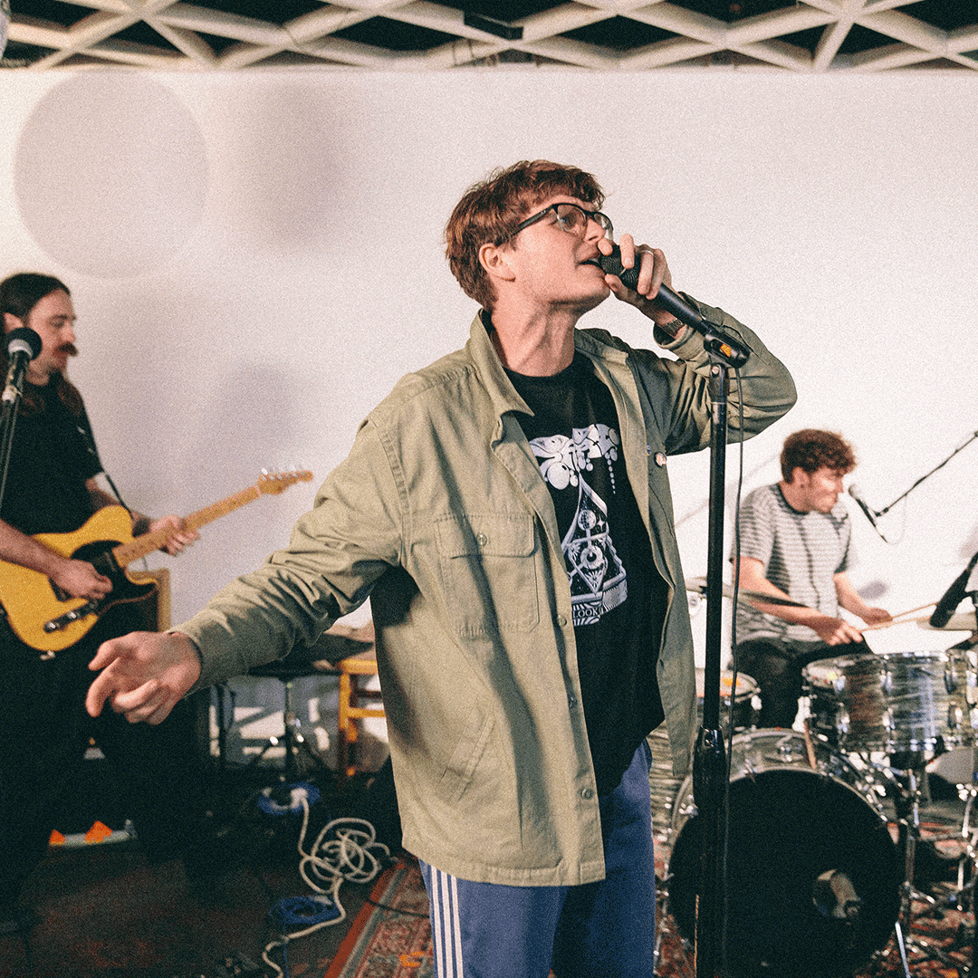 BritishArts's tweet photo. This year @SelectorRadio celebrated its 20th birthday.
Watch @YardActBand's session from last month's special anniversary live stream event: https://t.co/iiRFnAMW41
#SelectorAt20 https://t.co/h51vdGdbQa