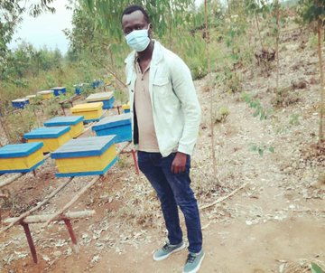 jcniyomugabo's tweet photo. #Youth, let's start small with what we have.

If we wait for conditions to be perfect, we will never get started. If you are venturing into #farming for the first time, focus on #learning.

Go through all season. Learn how #plants behaves; consistency will allow you to #upscale. https://t.co/tuSv5YBgBl