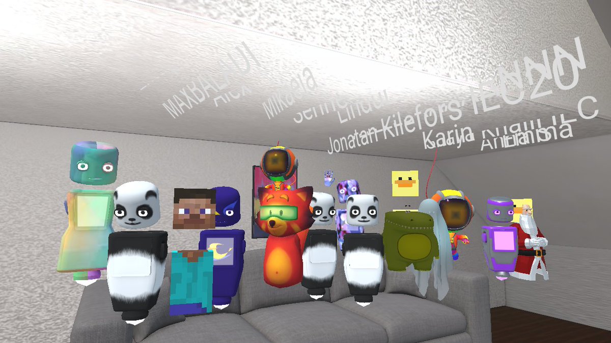 First graduating Immersive Experience Creator Class ever. #futuregames  hubs.mozilla.com 🐤