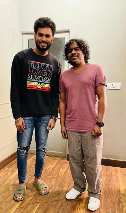 SamvishalC's tweet photo. Happiest me 🥺🥳..... 
He is reaching hights 💥
Our manifestations are coming true 💗😭🌍
@samvishal280999 #SamVishal #YuvanShankarRaja https://t.co/FY0OqZws3M