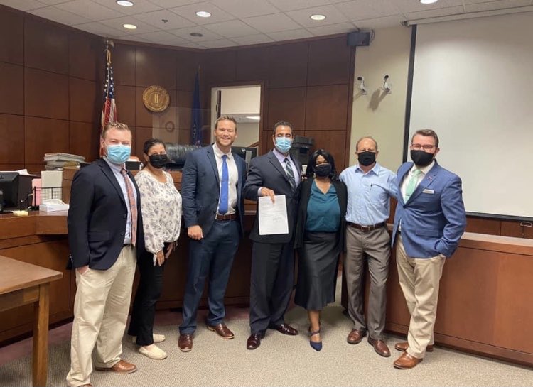 “This is a patient safety, a patient abandonment case,” said the lawyer, Hans Pope, at trial, held this past August in Louisville, Ky. 

“they denied script im done love you, Brent Slone, 40, texted his wife on the afternoon of Sept. 12, 2017. He killed himself shortly after.🙏