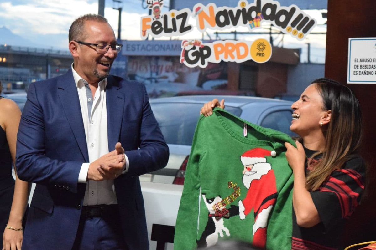 En el #GPPRD nos sentimos orgullosos del trabajo legislativo que hemos hecho en este año.
Ahora toca celebrarlo y dar gracias a todo el equipo.
¡A todos les deseamos Feliz Navidad!
Pd: ¿Ya tienen su suéter navideño?