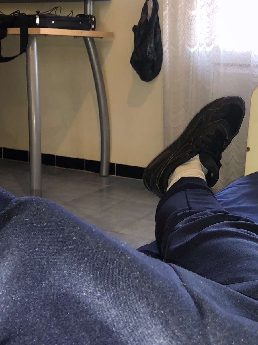 masterkarim18's tweet photo. bande de ptite salope venez pv que jvous depouille #moneyslave #soumis #cashmaster https://t.co/lyix7ZQBaW