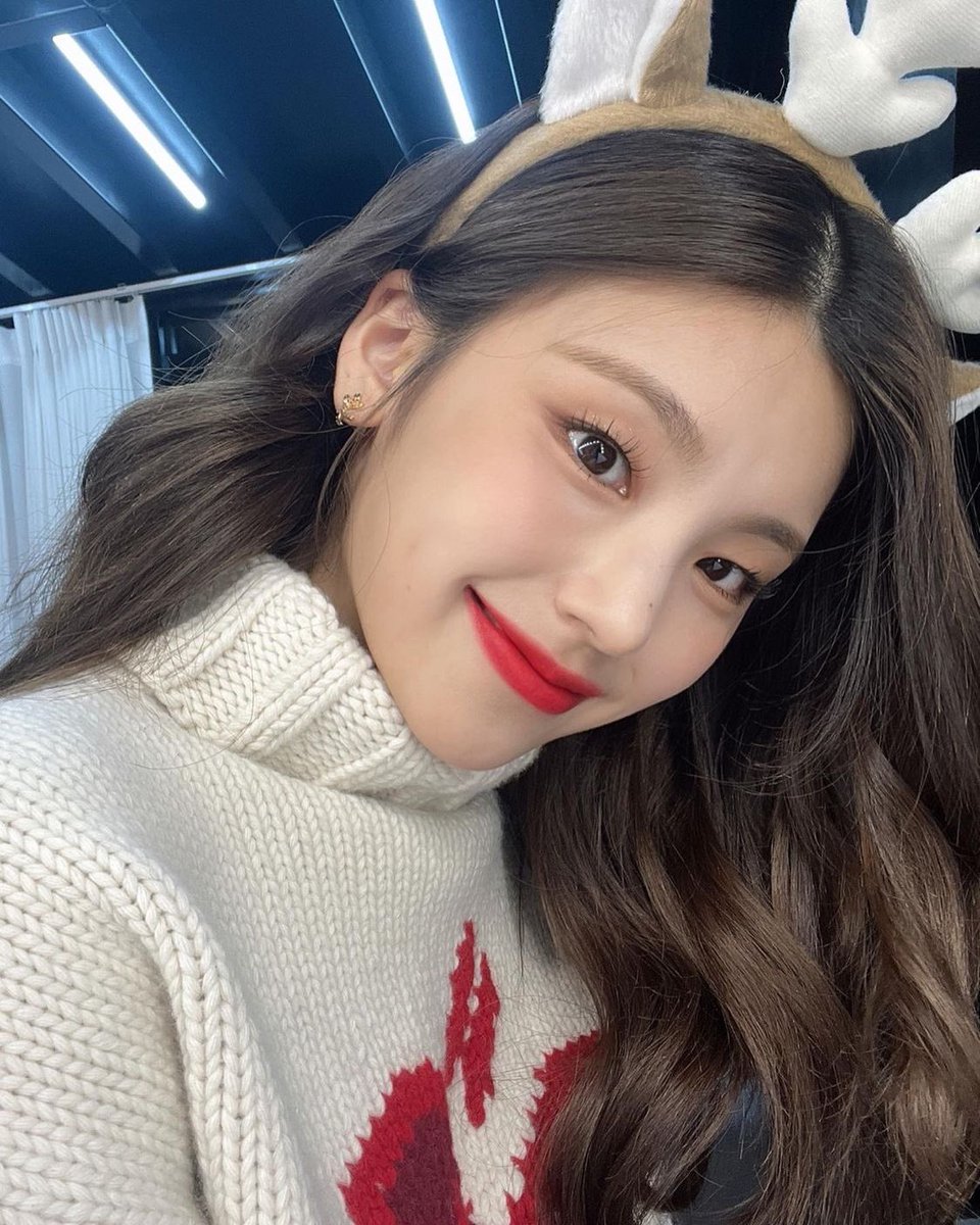 yejigallery's tweet photo. instagram update https://t.co/0Y56hxFlGb
