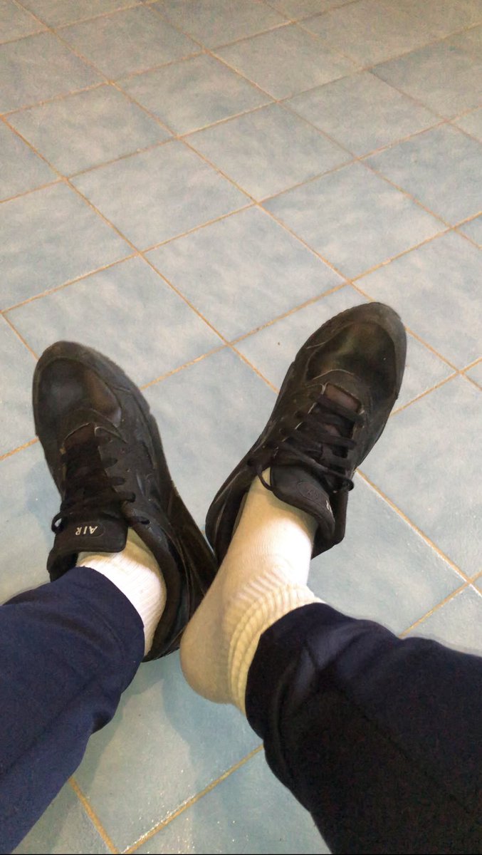 masterkarim18's tweet photo. les grosse pute qui veulent voir mes iep venez prv que jvous dépouille #cashmaster #soumis #moneyslave https://t.co/rU5iN2yYMO