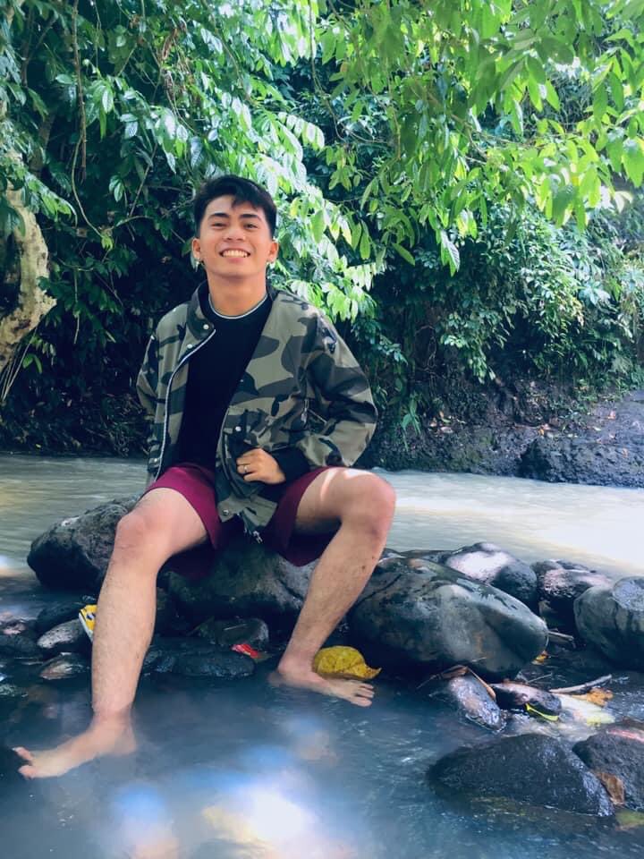 ALSEIR6's tweet photo. @Luaktorildavaocity e enjoy sa nako ang life ❤️🏳️‍🌈✨ https://t.co/2PHLVL1x5k