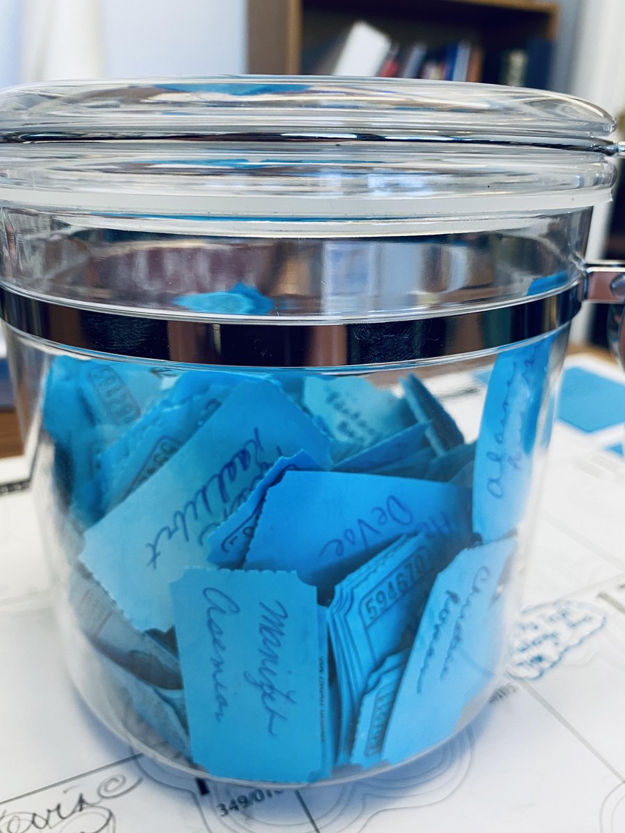 TrainCliftonTec's tweet image. #makeitfunmonday Today I would like to congratulate the participants in the Fall Tech PD Challenge. Especially, the teachers who completed the entire challenge.  For anyone who would like to participate in the live PD Challenge Raffle, please check our Google Classrooms &amp;amp; email!