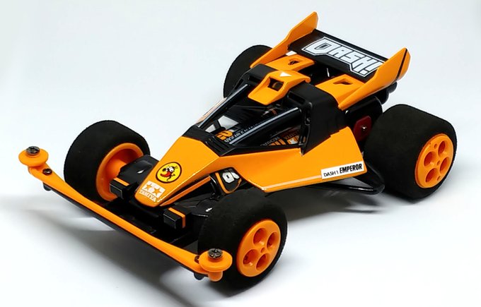 エントリーお願いします!

マシン名:アノトキノエンペラー
子供の頃に作りかけだったエンペラーを仕上げました

#絶版コンデレS 