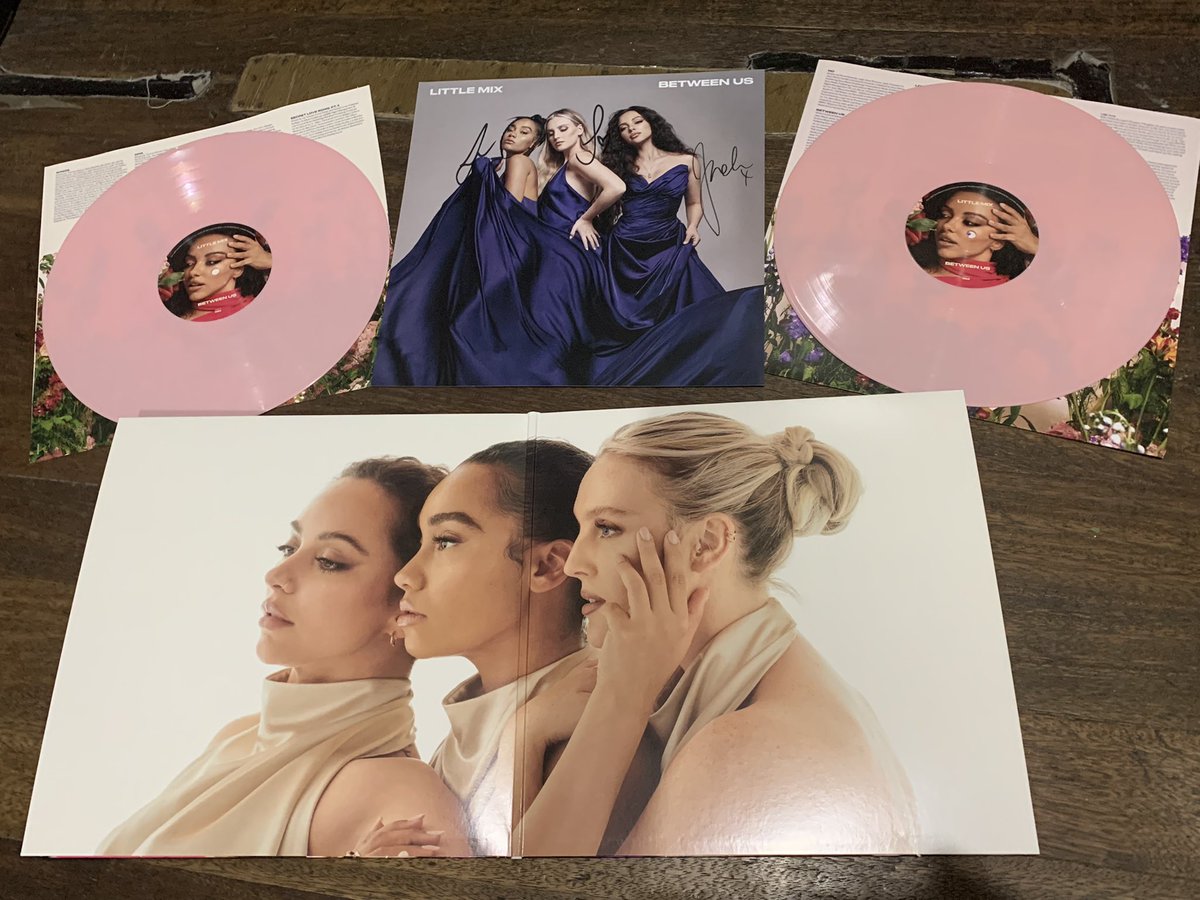 aeronminor's tweet photo. Some of my @LittleMix between us merch came today 😍😍 #10YearsOfLittleMix https://t.co/qwMFTTF6zH