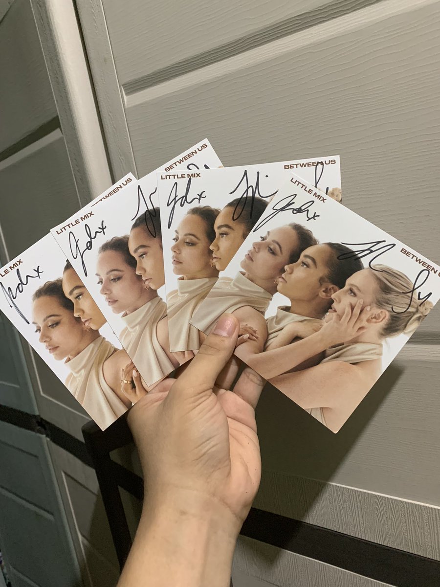 aeronminor's tweet photo. Some of my @LittleMix between us merch came today 😍😍 #10YearsOfLittleMix https://t.co/qwMFTTF6zH