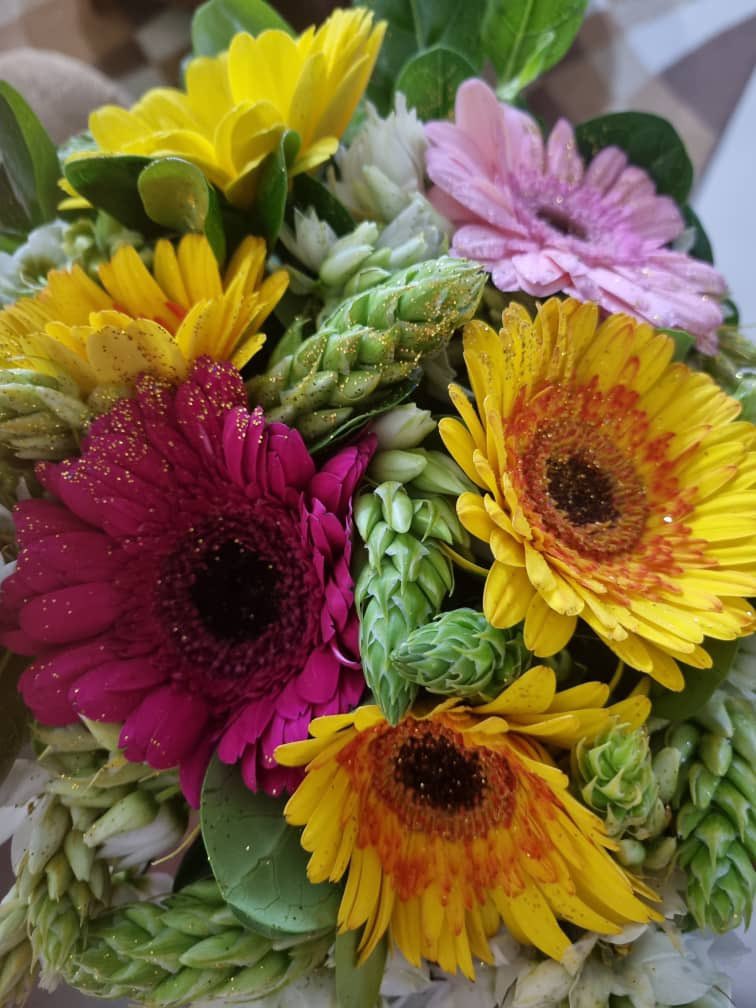 MariaVS_PSUV's tweet photo. Mirar la claridad del día es una inmensa razón para dar gracias a la vida. Que nada nos turbe, que nada nos espante, somos hijos de Dios.

Regalemos flores, regalemos sonrisas, los que nos aman se las merecen, y los que no, también. El corazón de un (a) patriota no alberga odio. https://t.co/SxY2mDqbUt