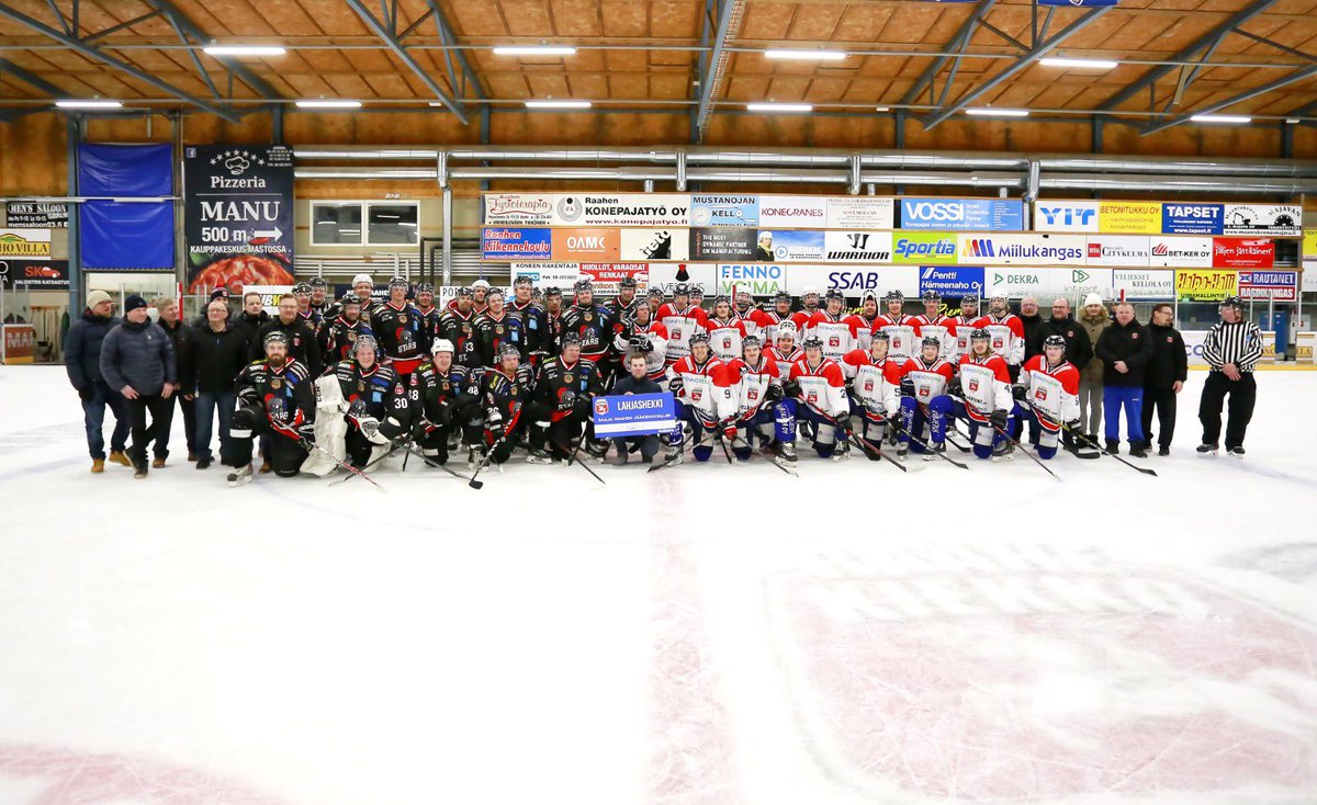 Pelailtiin nykysten ja vanhojen Raahe-Kiekkolaisten kans hyväntekeväisyysottelu ja jäädytettiin Markku Tiikkajan #7.

Samalla Lahjoitettiin Raahen Jääkiekkoklubin junioreille 2850€ lipputuloista.