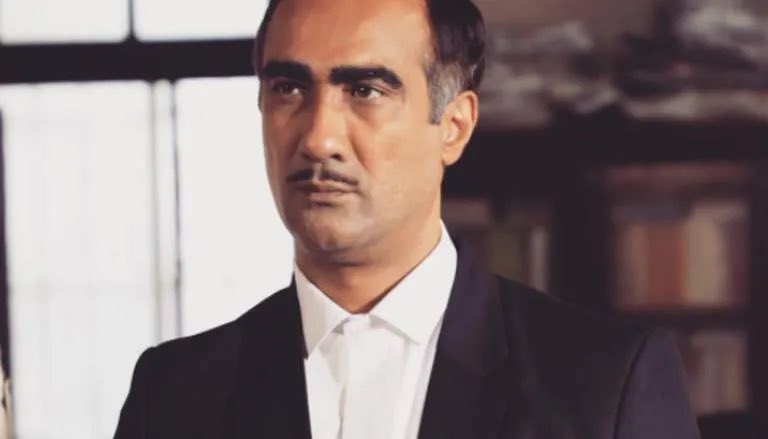 FilmHistoryPic's tweet photo. .. and now a Parsi prosecutor Jamshedji @RanvirShorey 👏 #420IPC https://t.co/LGEdwzl4Bk