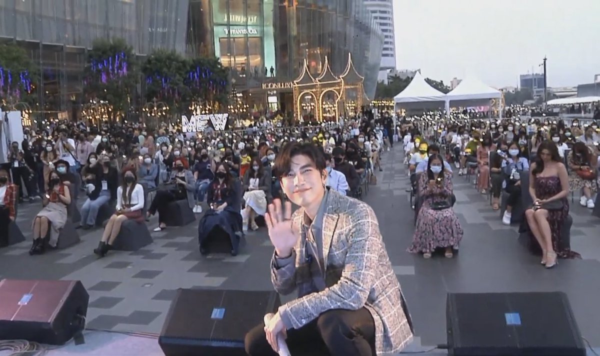 Time has changed, and P'mew's respect for Mewlions has not changed nor has Mewlions's love for P'Mew💯💕
<a href="/MSuppasit/">mewsuppasit</a>
#Before430