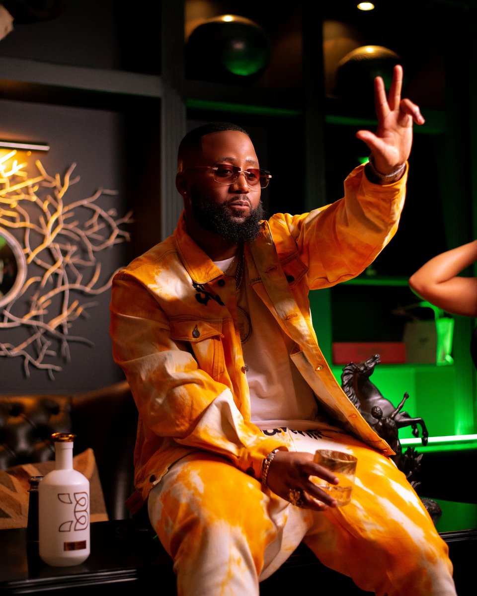 casspernyovest's tweet photo. Sengisho 18!!!! Asbonge Music video out now on youtube!!! Link:
https://t.co/L0nWSOYyal https://t.co/M5u9amrIBu