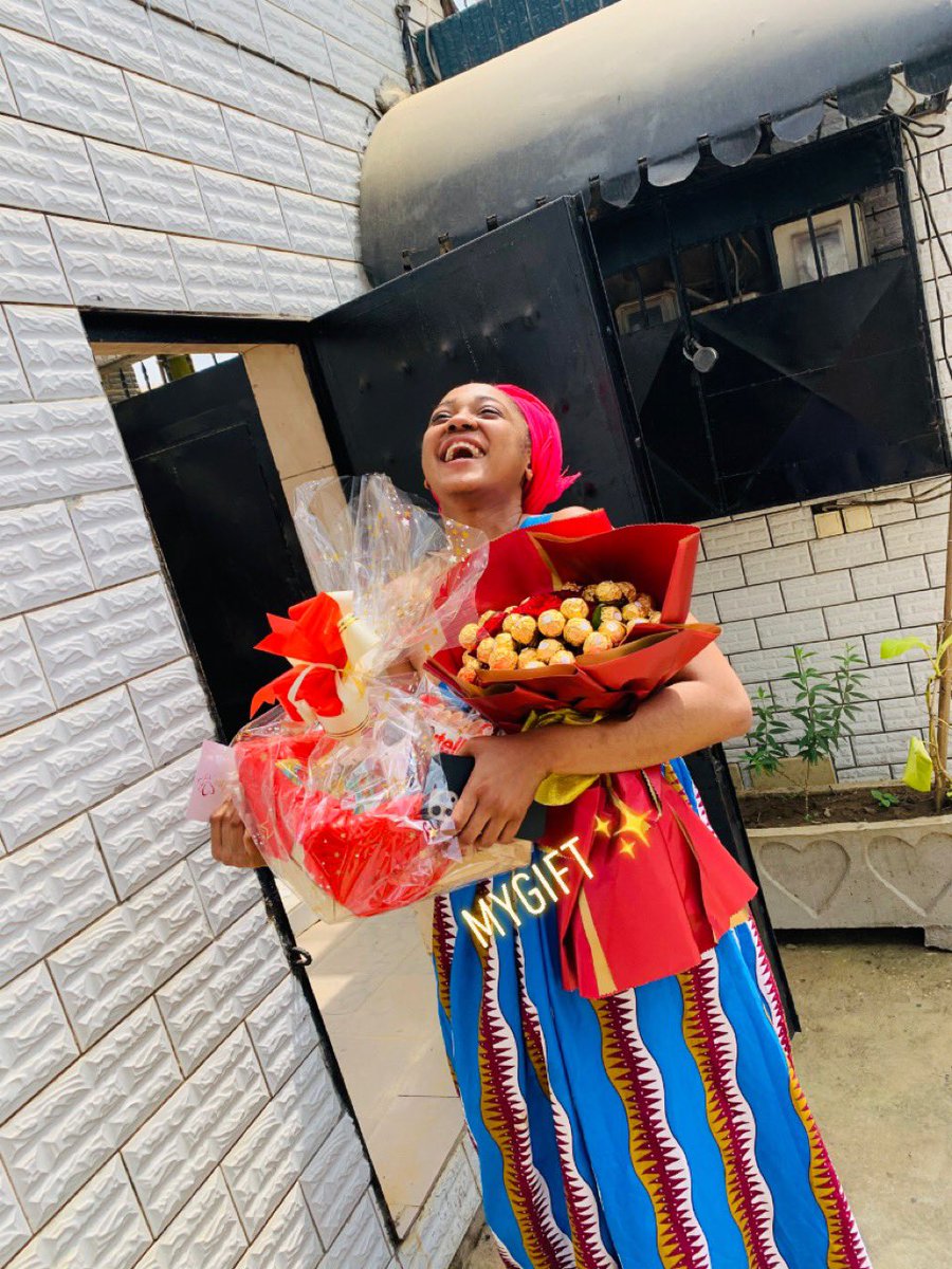 Décembre, ses couleurs et son lots d’émotions😍
Nous avons une seule mission cette fin d’année “ÉMERVEILLER✨”
vos proches ☺️

#Suprise ensoleillée part1 (vidéo loading)😉