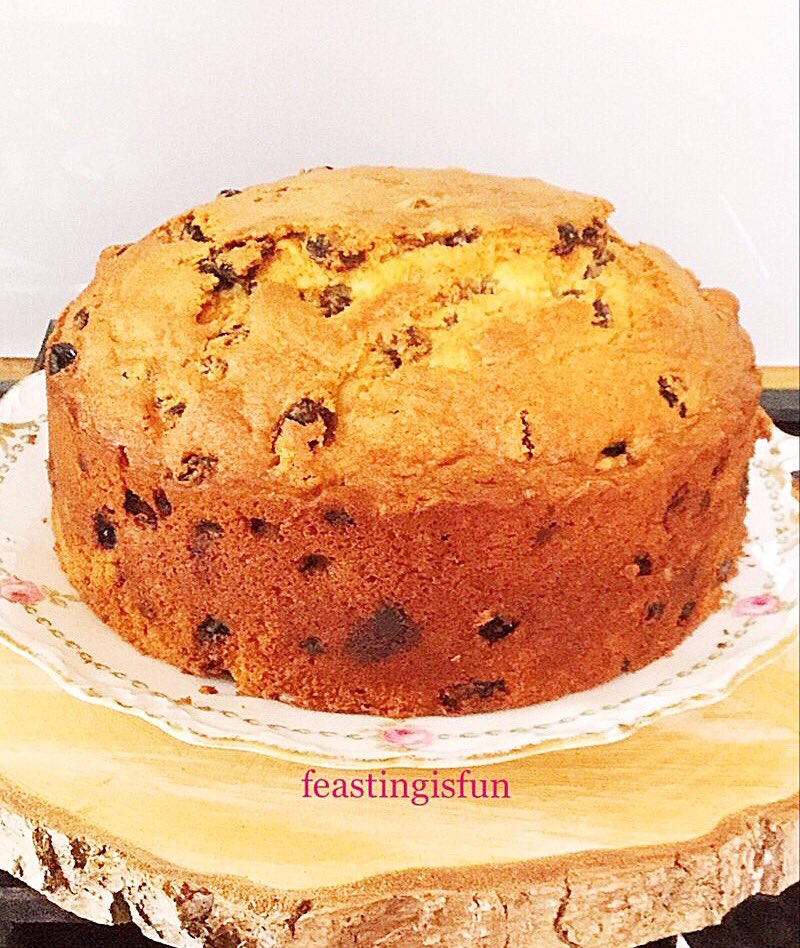 🎄 Amaretto Light Fruit Cake 🎄 perfect for those who prefer a lighter fruitcake over Christmas AND you can either make it from scratch, or use <a href="/Wrightsbaking/">Wright's Baking</a> Madeira cake mix 😉
Recipe - feastingisfun.com/amaretto-light…
#Christmas #Christmas2021 #baking #Foodie #CAKE #ChristmasAtHome