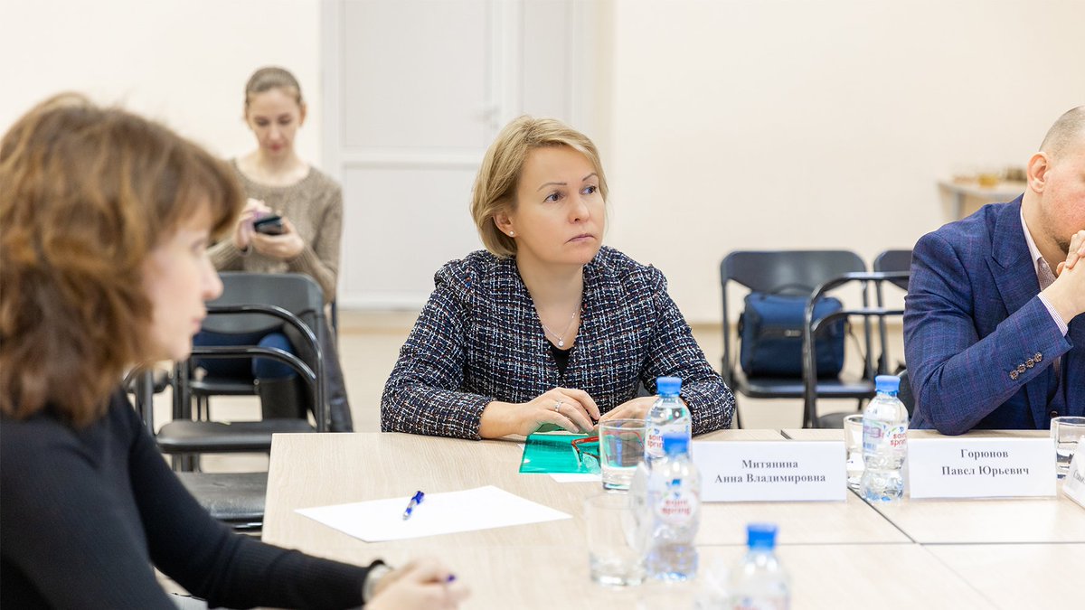 Вместе со специалистами аппарата посетили городской центр социальных программ и профилактики асоциальных явлений среди молодежи «КОНТАКТ».

spbdeti.org/news/tsentr-ko…

#городскойцентр #ЦентрКОНТАКТ #защитадетей