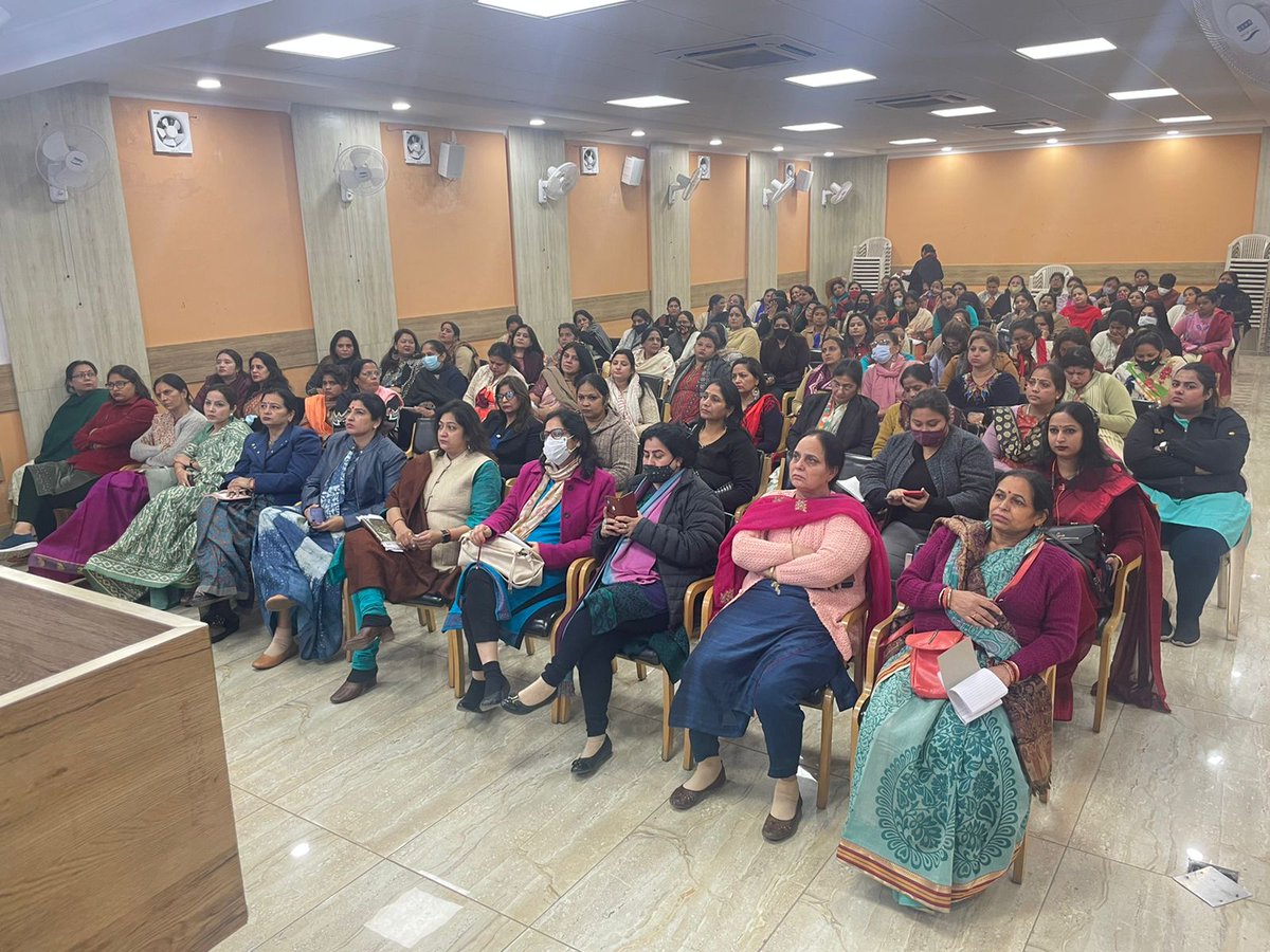 #Gemportal program was conducted by  <a href="/BJPMM4Delhi/">BJPMM4Delhi</a> where NGO , Women Entrepreneurs and SHGs were invited. They got their registration and learnt about Gem portal functioning.
#AtmanirbharBharat 
<a href="/VanathiBJP/">Vanathi Srinivasan</a> <a href="/JPNadda/">Jagat Prakash Nadda</a> <a href="/blsanthosh/">B L Santhosh</a>