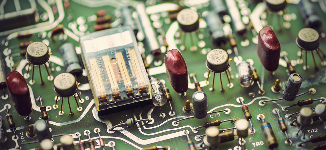 DYK the Merrimack Valley played an important role in the technological revolution of the 80s? #apollo #computer #Massachusetts #massmiracle #route128 #tech #Technology #wang

mvmag.net/?p=65705