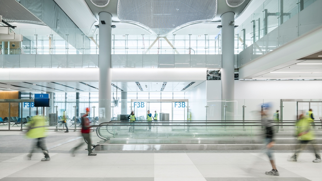 SchindlerNA's tweet photo. With its high performance and low energy consumption design, the Schindler 9500 #movingwalk is an ideal mobility option that meets both passenger demands and public transit requirements.
Learn more here: https://t.co/SHYbAmqRIm https://t.co/rXFAoEZRO6