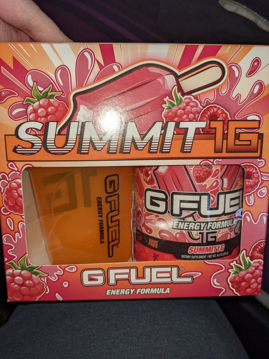 RustyJohn2678's tweet photo. @summit1g worth the wait #GFUEL xxx https://t.co/o3k2jgrUBk