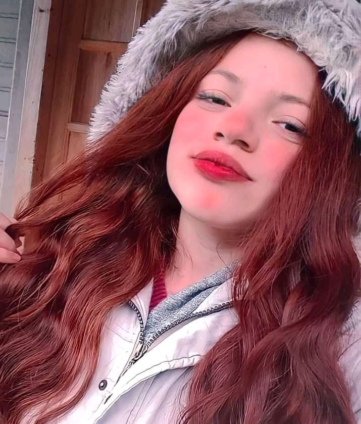 Ribeiro13Nely's tweet photo. A perfeição esta nos olhos de quem ver 🍁💥#ruivanatural #modelo https://t.co/8yFCvbD8hB