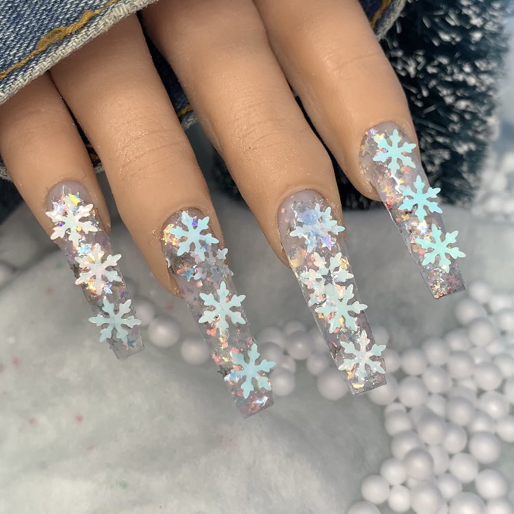 anacrylics's tweet photo. Who else loves a good glitter for the holidays? ❄️ Glitter Acrylic: Blizzard from https://t.co/meuslSoxr2 💅🏼☃️ https://t.co/hee9hGM32x