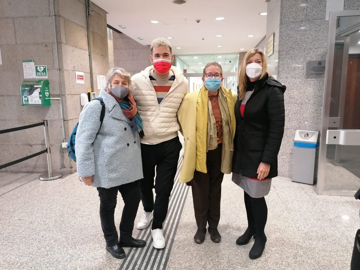 Patricia Gómez Picard (@patgompic) on Twitter photo Ponga una enfermera en su vida y verá como mejora su salud. Gracias a <a href="/sanidadgob/">Ministerio de Sanidad</a> por la apuesta firme en la campaña #NursingNow que ayudan a visibilizar el gran trabajo y el empoderamiento de las enfermeras. Ponga una enfermera en su vida y verá como mejora su salud. Gracias a <a href="/sanidadgob/">Ministerio de Sanidad</a> por la apuesta firme en la campaña #NursingNow que ayudan a visibilizar el gran trabajo y el empoderamiento de las enfermeras.
