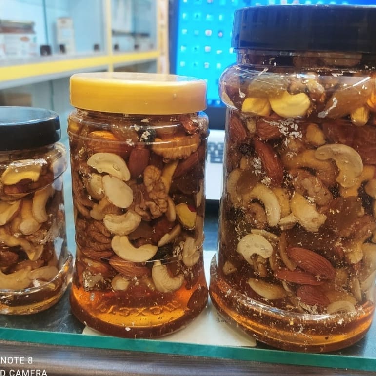Saud_0k's tweet photo. #सर्दियों_का_ख़ास_तोहफा 
#ताक़त_और_जोश_के_लिए💪
Dry Fruits with honey 

Contact:9838444273 https://t.co/vOSjeaD3gp