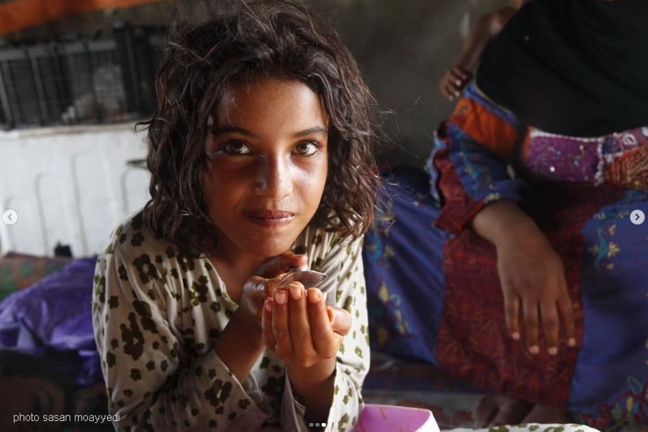 SasanMoayyedi's tweet image. Nazanin.
The bitter story of gypsy girls on the outskirts of Bandar Abbas.
Dream of marrying a slave girl to a small business on the Persian Gulf just to live under the roof

#photography #documentphotography #Documentary #iran #girls #woman