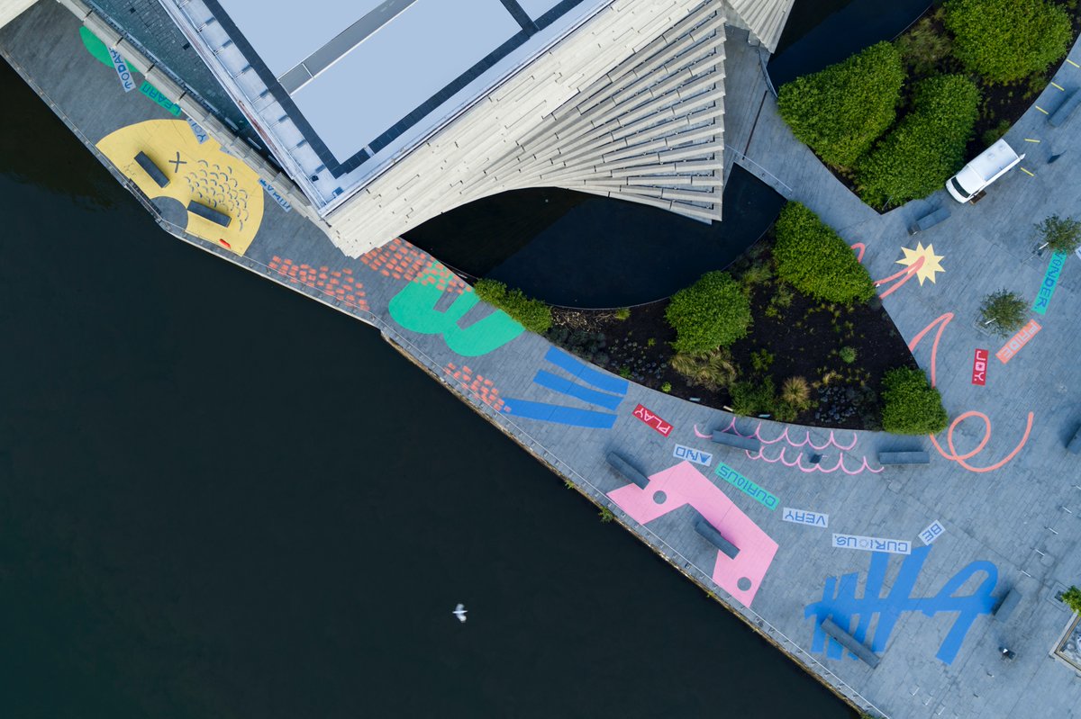 Thats us signing off for 2021, hope everyone has a very Merry Christmas and a happy New Year. 

We will leave you with our biggest mural to date with <a href="/VADundee/">V&A Dundee</a>  

You can read more about it at coboltcollective.com/work/va-dundee