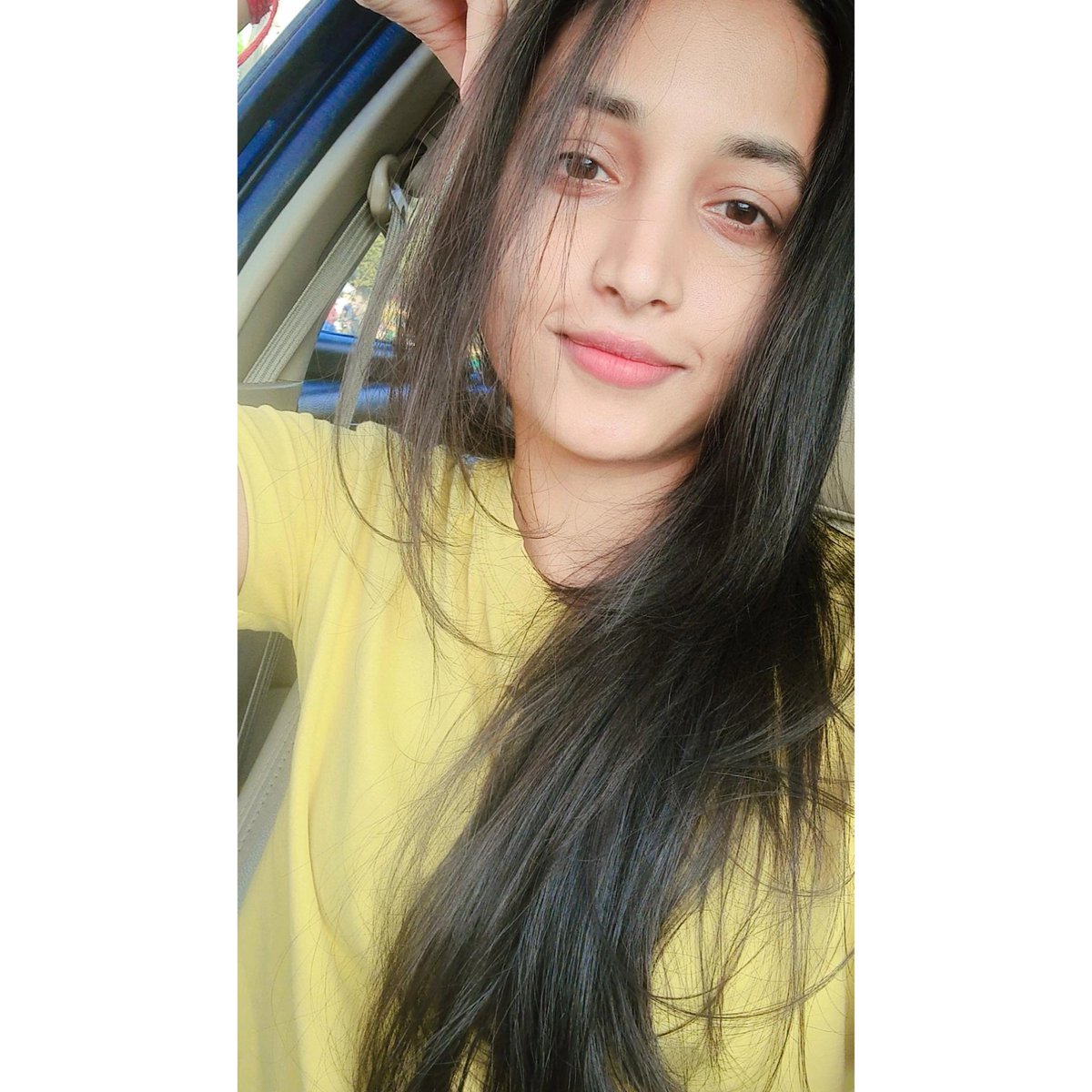 SrinidhiShetty7's tweet photo. Hi there!! 💜 https://t.co/2BEGK68zOz