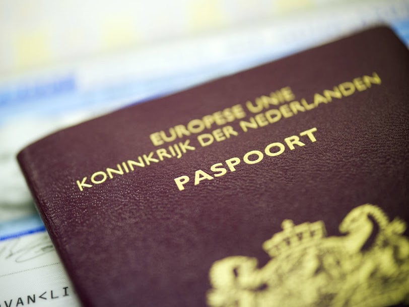 gem_beemster's tweet photo. Let op! Vanaf deze week, donderdag 23 december, kan een deel van de producten en diensten van Burgerzaken niet aangevraagd worden. Zo is het aanvragen van een paspoort, rijbewijs of identiteitskaart niet mogelijk van 23 december t/m 3 januari.
https://t.co/RJmoEW1wnx https://t.co/AHVrj3adwc